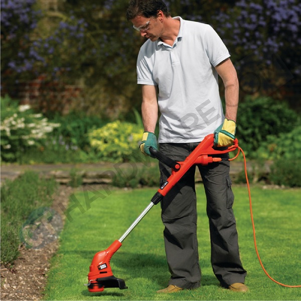 may-cat-co-chay-bang-dien-black-and-decker-GL5530 may-cat-co-chay-bang-dien-black-and-decker-GL5530